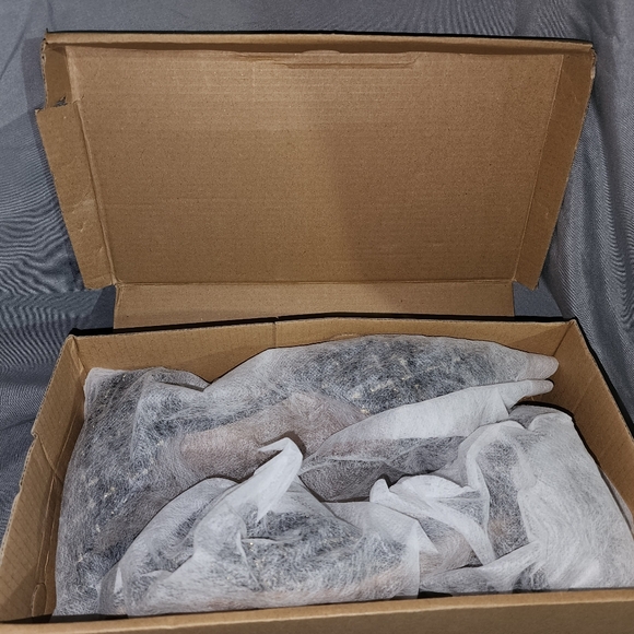 Yawors Womens LC123 Comfort Performance Mary Jane Pu Low Chunky Sandals. NWT - Picture 6 of 6